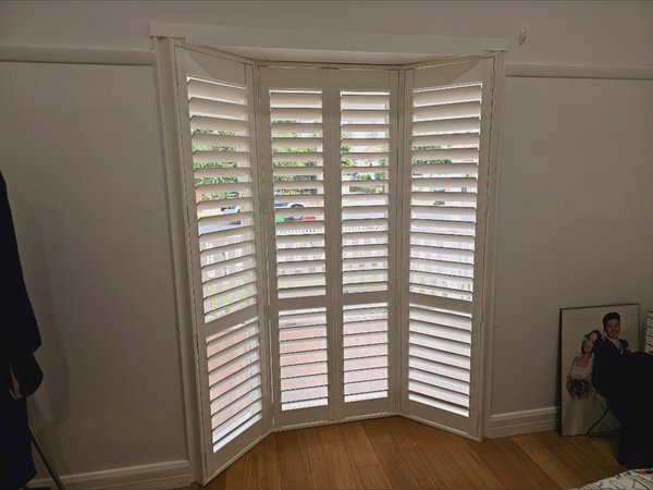 Wrap-around Plantation Shutters